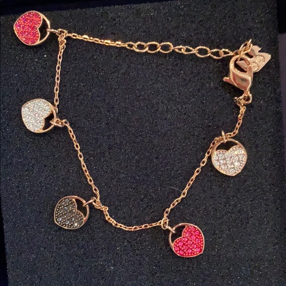 BRAND NEW SWAROVSKI heart charm bracelet - Picture 2 of 6